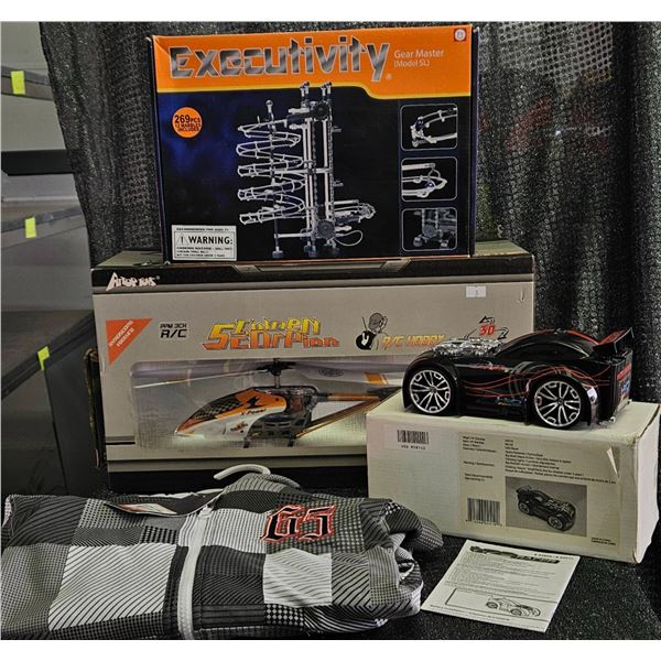 4: Excecutivity Gear Master, R/C Car, R/C Helicopter, Hoodie