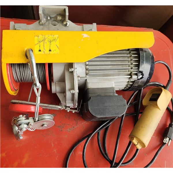 Power Fist 880 lb Electric Cable Hoist with Remote Control