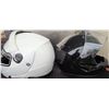 Image 7 : Motorcycle Helmets: AGV White & Scorpion Black, XL