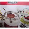 Image 9 : Kitchenware Lot: GE Food Processor, Bella Fondue, Libbey Glasses, Mikasa Plate