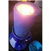 Image 6 : Decor: Office Chair, Glass Votive Holders, Vase, Candleholder