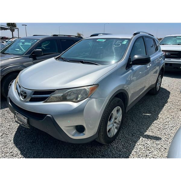 TOYOTA RAV4 2015 ADT/TITLE 15 DAYS