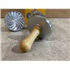 Image 3 : 3 PCS - Cookie Stamp Cutters