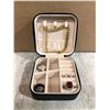 Image 1 : Mini Jewelery Box - Includes 4 Fake Rings & A Fake Chain
