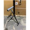 Image 1 : Foldable Roller Stand