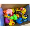 Image 3 : 25 Pack - Rubber Duckies