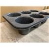Image 3 : Non-Stick 6 Cup Jumbo Muffin Pan