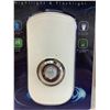 Image 4 : LED 3 In 1 Motion Activated Nightlight & Flashlight