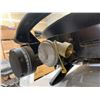 Image 10 : Weber Q200 Gas Grill - Includes Temperature Gauge