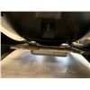 Image 14 : Weber Q200 Gas Grill - Includes Temperature Gauge