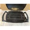Image 3 : Weber Q200 Gas Grill - Includes Temperature Gauge