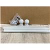Image 3 : White Curtain Rod Kit