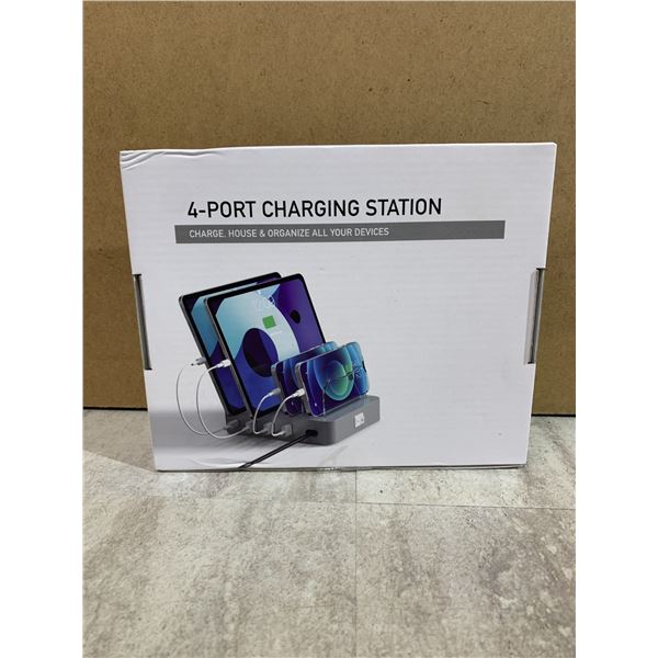 4 Port Charging Station
