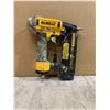 Image 2 : DEWALT 18-Gauge Precision Point Pneumatic Brad Nailer