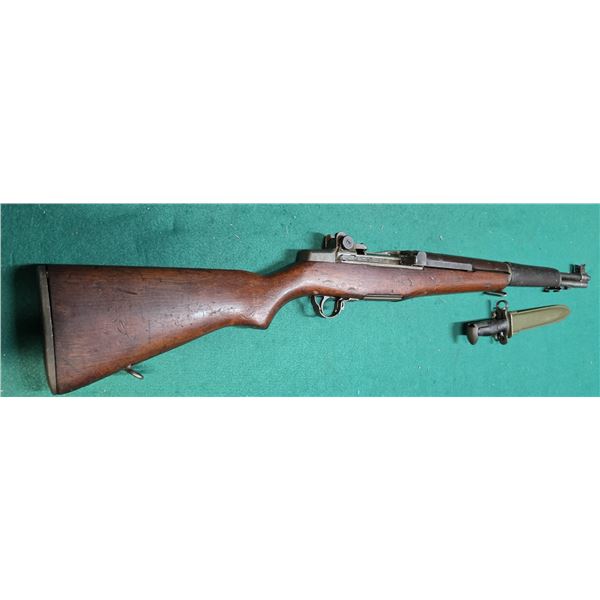 Winchester M1-Garand Semi-Auto Rifle with Bayonet