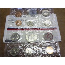 1969 US Mint UNC Set P/D/S