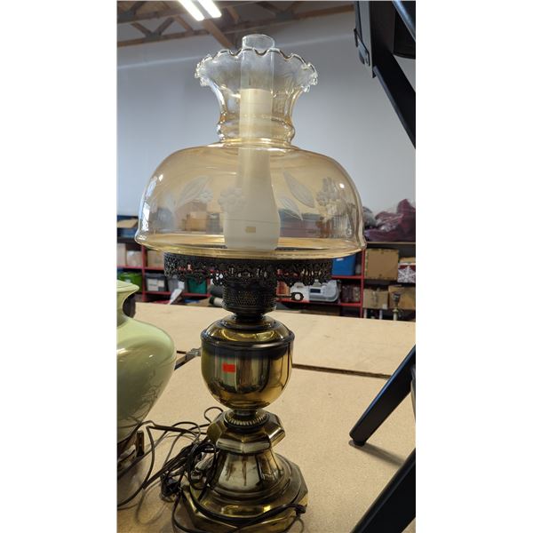 VTG Hurricane-Style Table Lamp w/ Etched Glass Shade