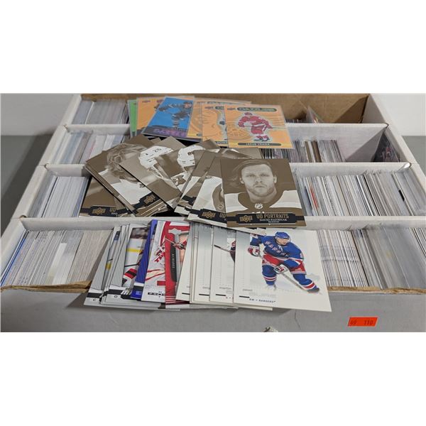 Lot of Assorted Hockey Cards