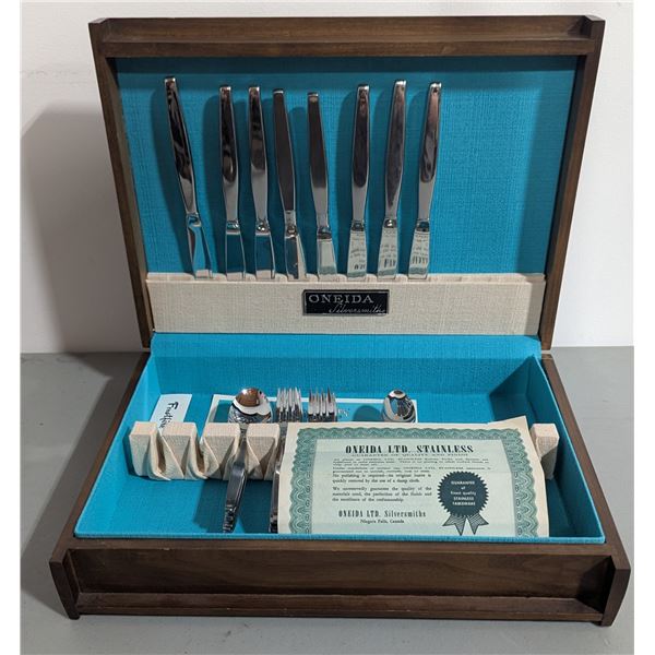 Onedia Ltd. Stainless Tableware w/ Wooden Storage Box