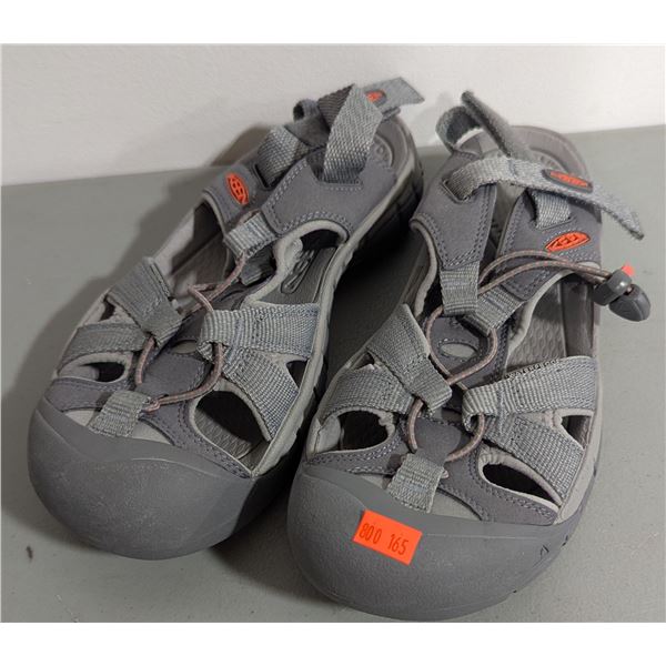 Keen Ravine Hiking Sandals