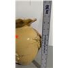 Image 2 : Ruffled Ceramic Face Motif Vase