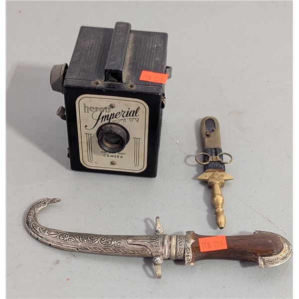 VTG Herco Imperial Snapshot Camera & 2 Traditional Daggers