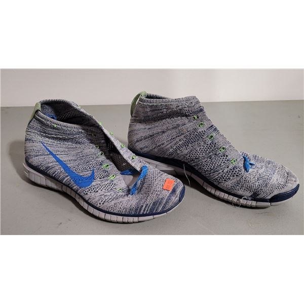 Nike free Flyknit Shoes size 9