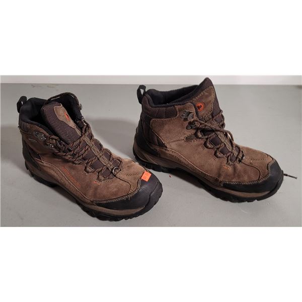Merrell Stone boots size 9.5