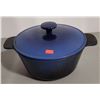 Image 1 : Enameled Cast Iron Cooking Pot
