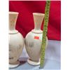 Image 7 : 3 Signed Asian Baluster Vases