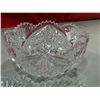 Image 5 : 3 Pinwheel Crystal Dishes