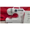 Image 2 : Sunbeam Compact Sewing Machine