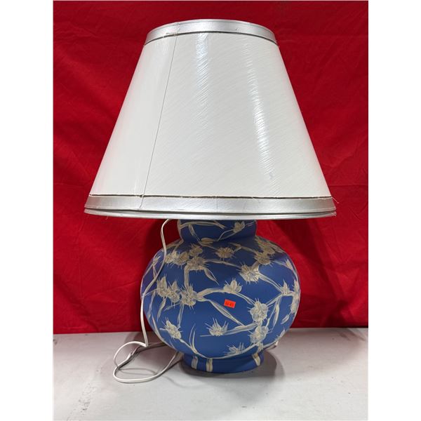 Blue & White Floral Table Lamp