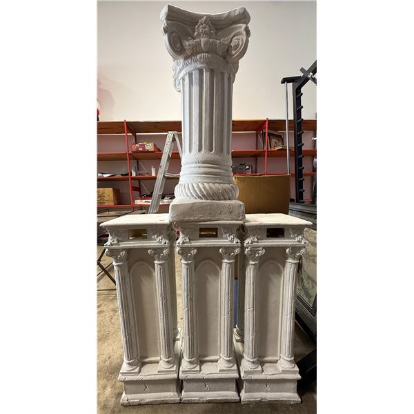 4 Roman/Greek Columns