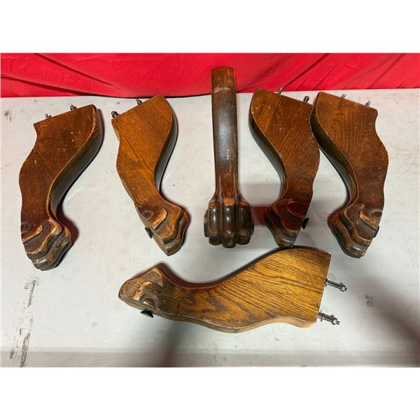 Lot of VTG Wooden Claw Foot Furniture Legs