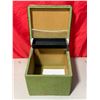 Image 4 : VTG Vinyl Storage Ottoman