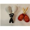 Image 1 : LOT OF 2 ASSORTED MARACAS