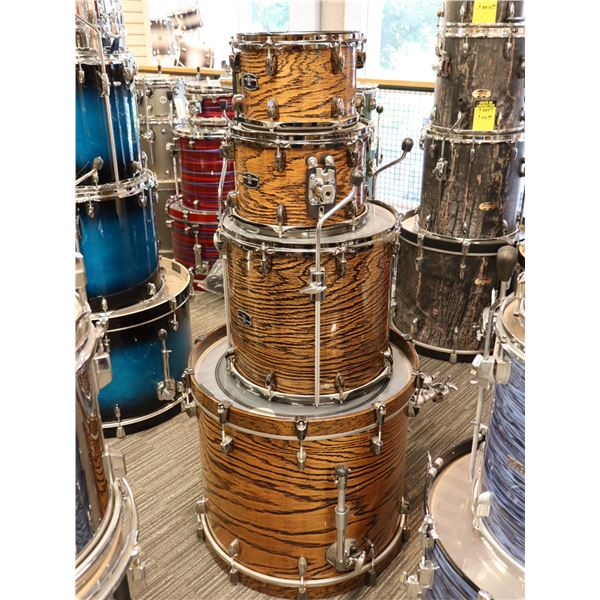 Yamaha - Live Custom Hybrid Oak 4-Piece Shell Kit UZU Natural LCH2F4