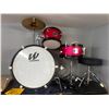 Image 2 : Westbury - 3-Piece Junior Drum Set Complete With Throne - Red Sparkle Finish - WST-JR3-RS