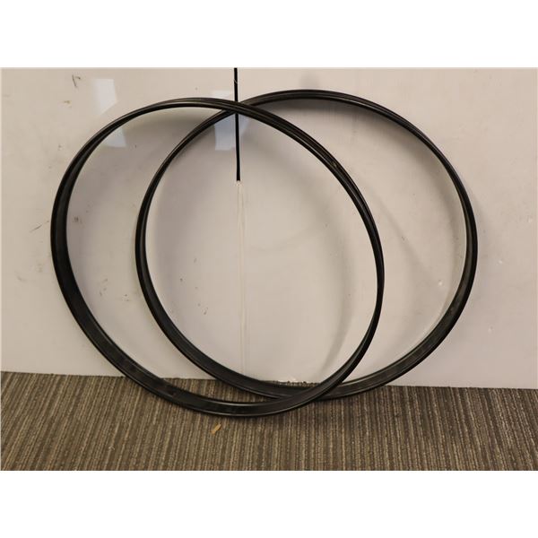 LOT OF 2 BASS DRUM RINGS 20"