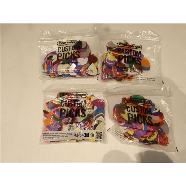 LOT OF +/-200pcs OF "STEVE'S GUITAR PICKS