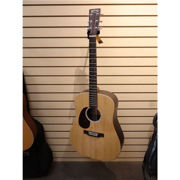 ***USED *** MARTIN DX1 RAE LEFTY ACCOUSTIC GUITAR
