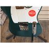 Image 2 : Squier - Classic Vibe™ Custom Esquire® - Laurel Fingerboard - Parchment Pickguard - Sherwoo
