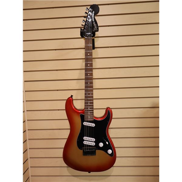 ***USED***SQUIER CONTEMPRARY STRAT ELECTRIC GUITAR