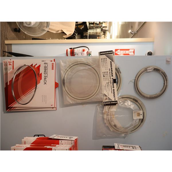 LOT OF 200+ASSORTED E-RINGS