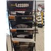 Image 8 : LOT OF +/- 50 DRUM BOOKS WITH MAGAZINE RACK