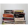 Image 2 : LOT OF +/- 50 DRUM BOOKS WITH MAGAZINE RACK