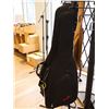 Image 1 : LOT OF 2 ASSORTED FENDER ELECTRIC GUITAR GIG BAGS