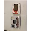 Image 1 : LOT OF 2 ASSORTED GUITAR SPEAKERS