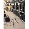 Image 1 : USED LIGHT CHAUVET COREBAR4 TELQUEL